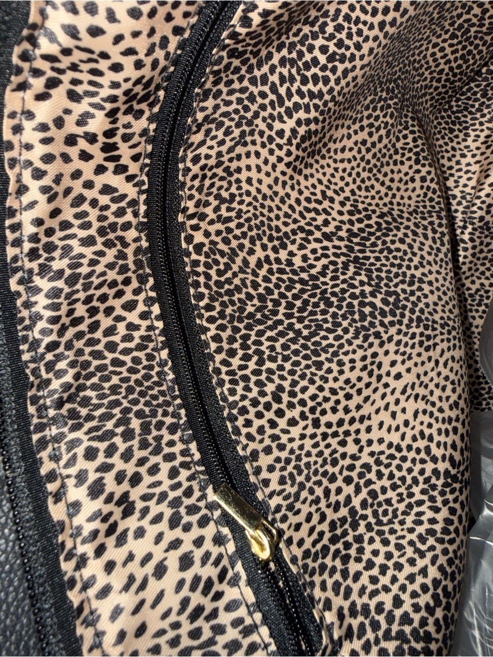 Alyssa Quilted Black Tote Bag - Picture 5 of 6